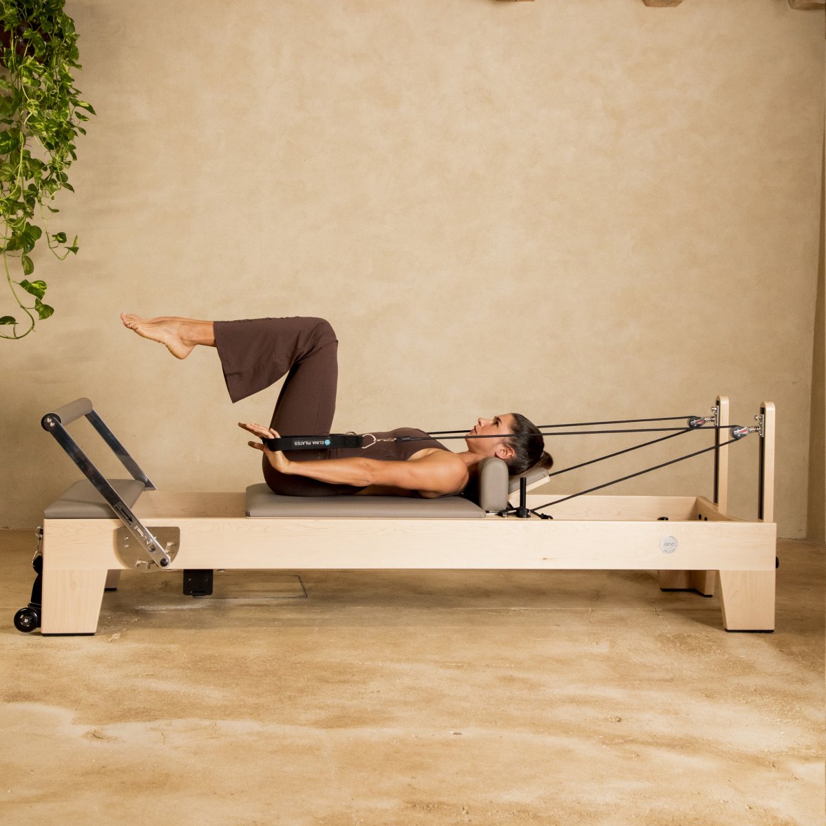 Tout savoir sur le Pilates Reformer - The New Cool